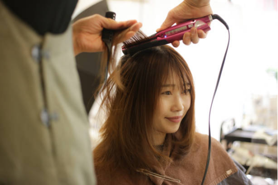 Curling Iron with Adjustable Heat Settings
