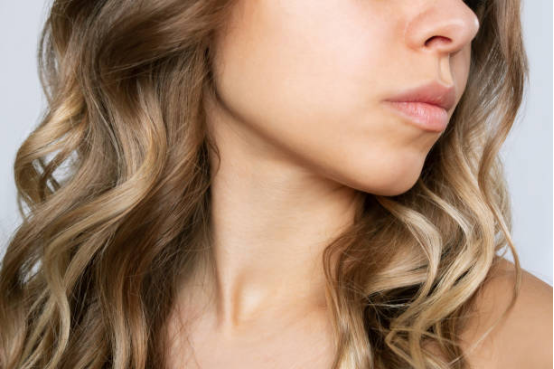 Dual Voltage Curling Iron for Travel Use